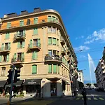 Beautiful Central Apartment Steps From Lake And Water Jet